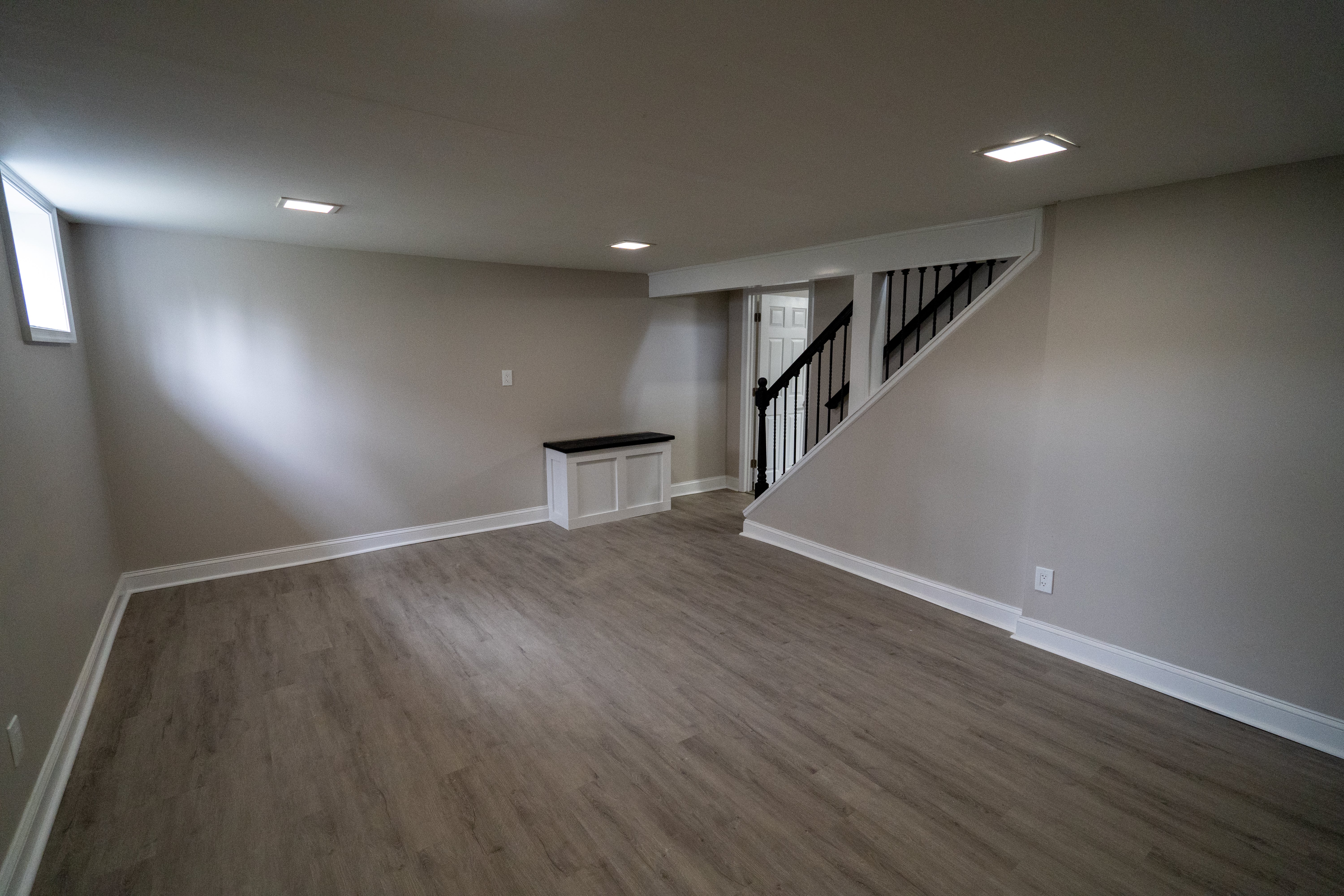 Basement Flooring Guide: Best Flooring for Basement Spaces